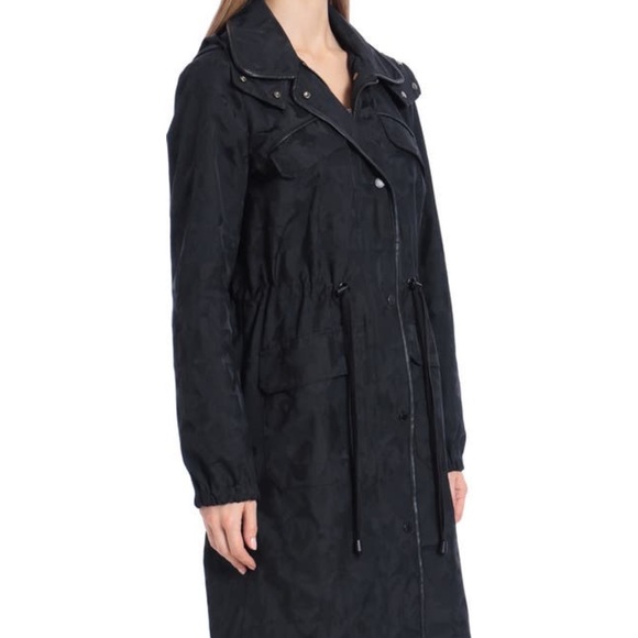 Star Jacquard Raincoat with Removable Hood. - Picture 2 of 6